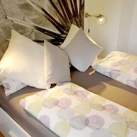 Stilvolle Wohnung Direkt In Der City Würzburg Buitenkant foto